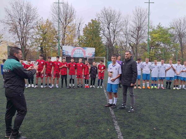 ФУТБОЛНИ ШАМПИОНИ